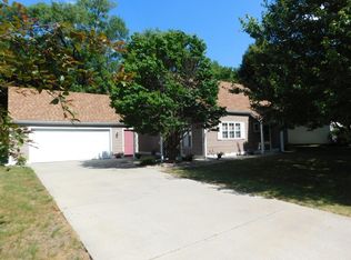16 Roban Dr, Shenandoah, IA 51601