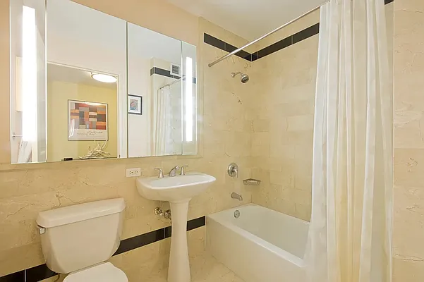 Rented by Compass | media 23
