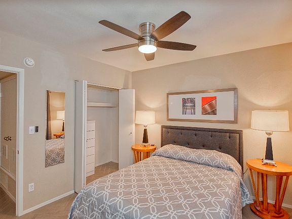 5th image of 721 E Montebello Ave #D