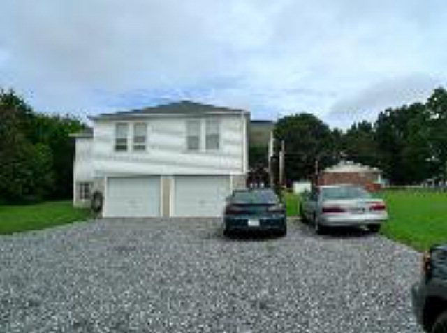 2nd image of 502 Carbon City Rd