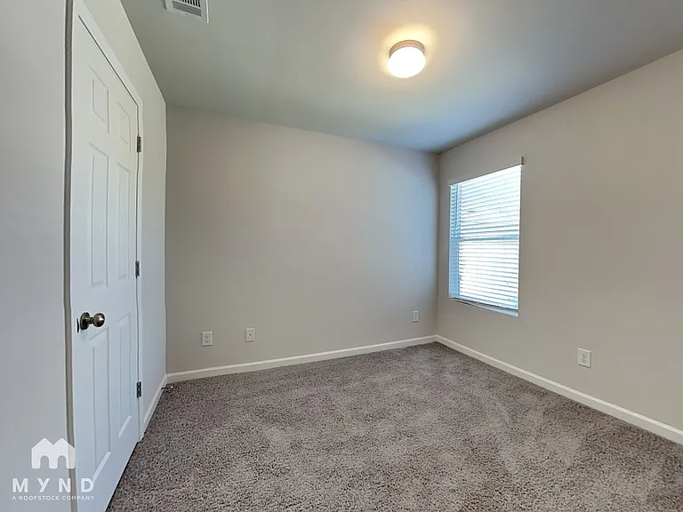 12384 Waterbury Dr — Photo 12