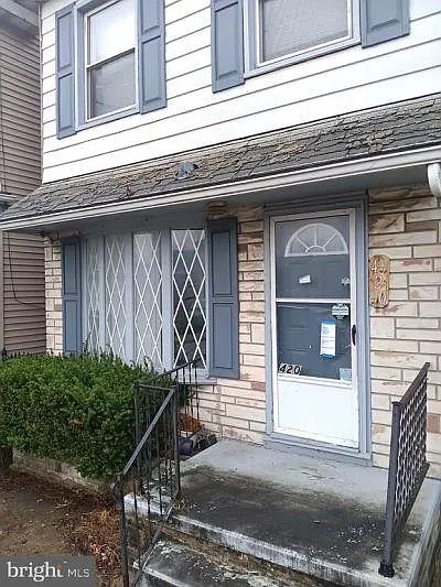 420 N 4th St photo 1