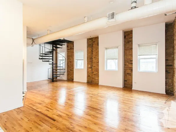 2044 W Dickens Ave, Chicago, IL 60647