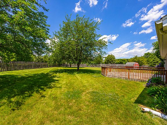 2nd image of 726 Clarendon Springs Ct