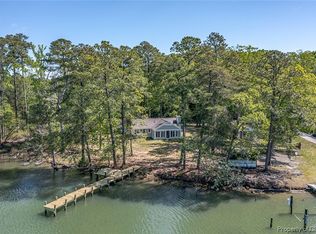 810 Monarch Shores Rd, Kilmarnock, VA 22482