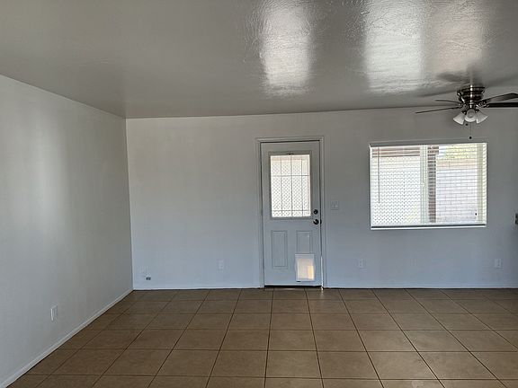 3rd image of 4638 S Parkside Dr