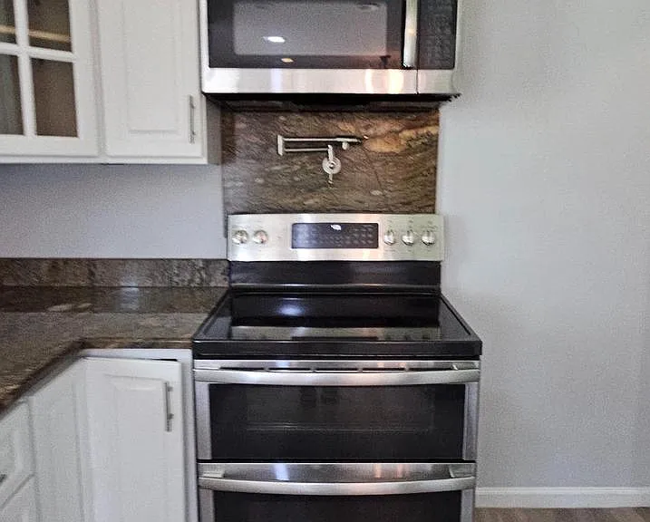 10109 Lees Mill Rd — Photo 4