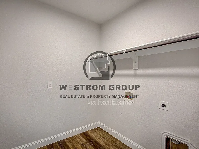 10320 Linger Ln — Photo 23