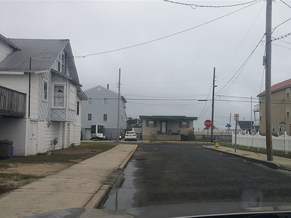 2nd image of 4 J Ave