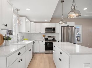 27-29 Leighton St, Pepperell, MA 01463