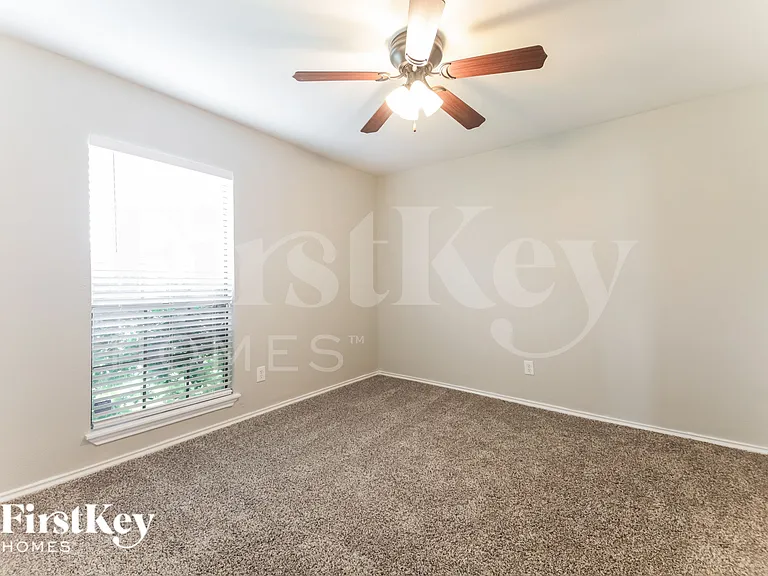 4412 Hale St — Photo 11
