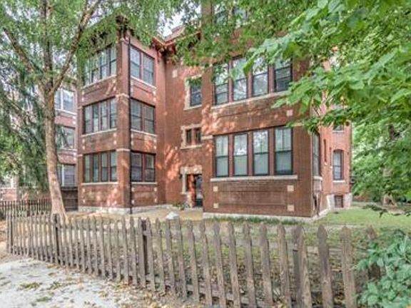 5th image of 1722 Waverly Pl #B