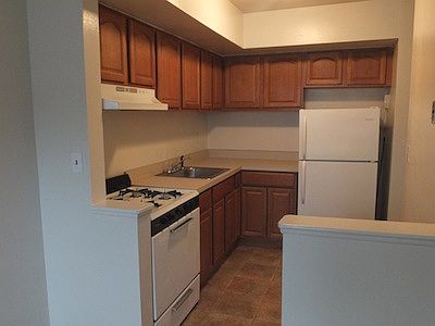 4th image of 17 Westover Ave APT A2