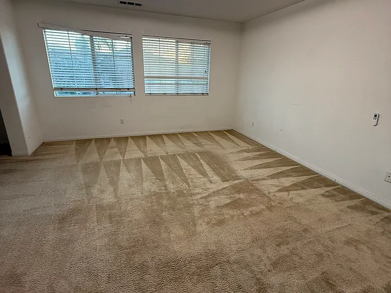 2264 Shanna Carle Dr — Photo 12