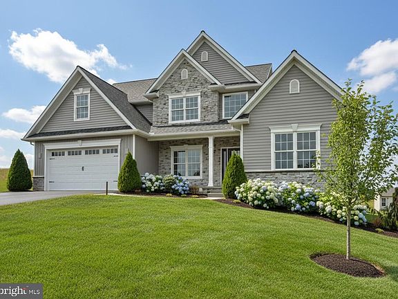 2nd image of 23 Rolling Meadow Rd