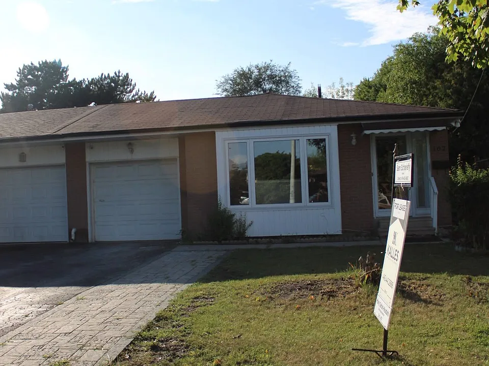 102 Goldcrest Rd