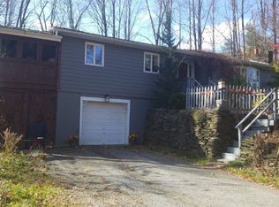 22 Riverdale Rd, Southampton, MA 01073