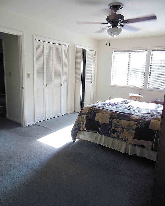 master bedroom - 2 closets