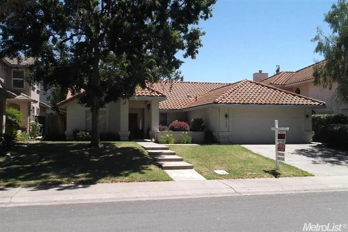 7563 Sailfish Way photo 1
