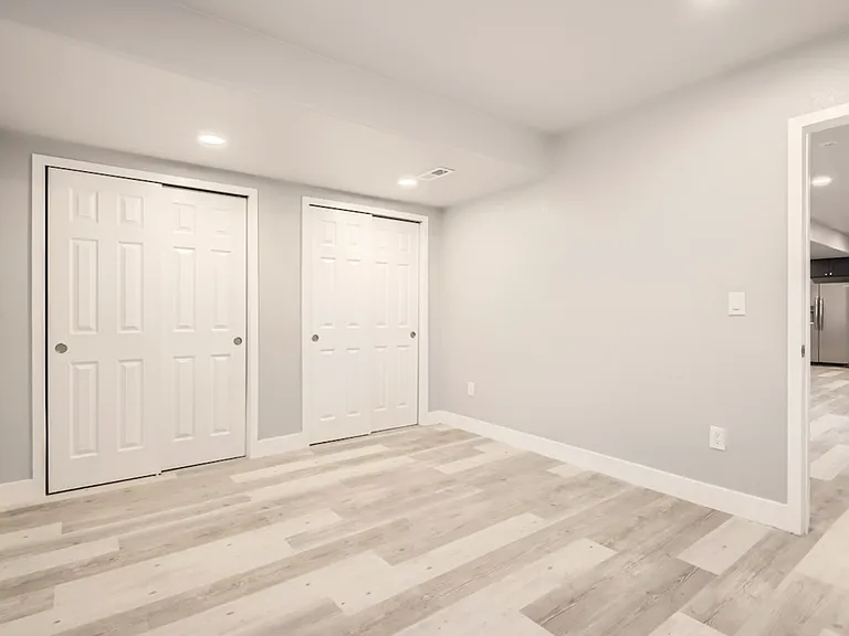 15721 E Lake Cir — Photo 5