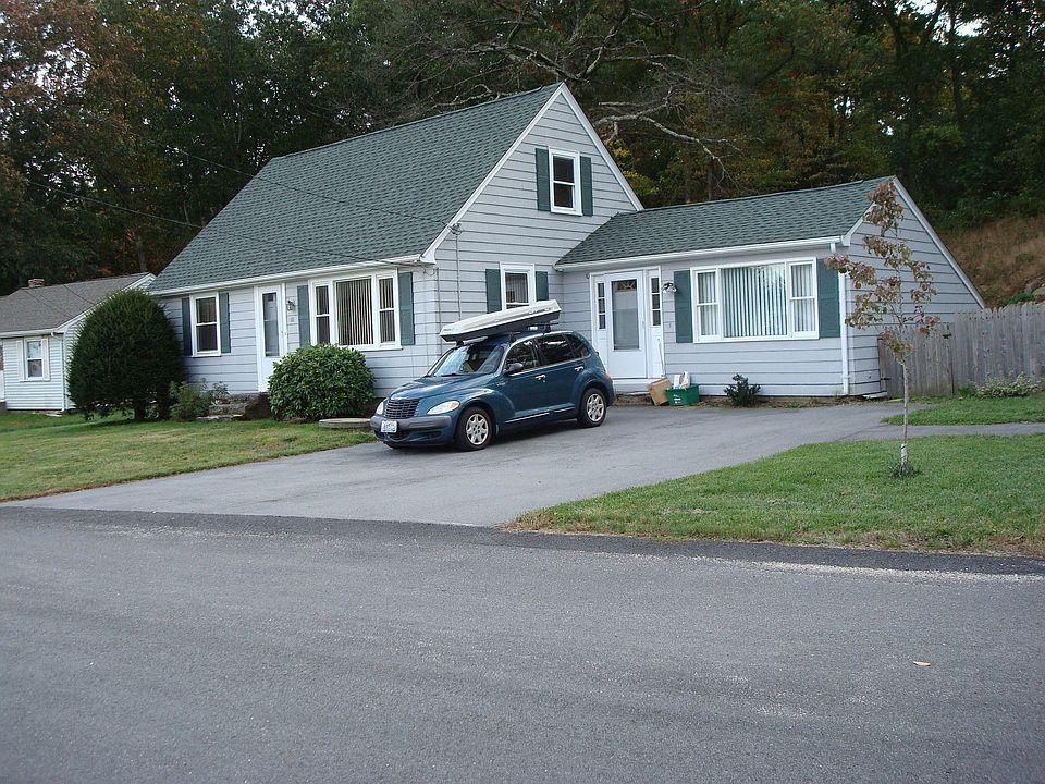 2nd image of 10 Kate Lynn Dr