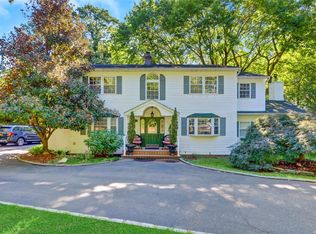 273 Harned Rd, Commack, NY 11725