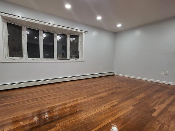 2nd image of 21517 102nd Ave #2