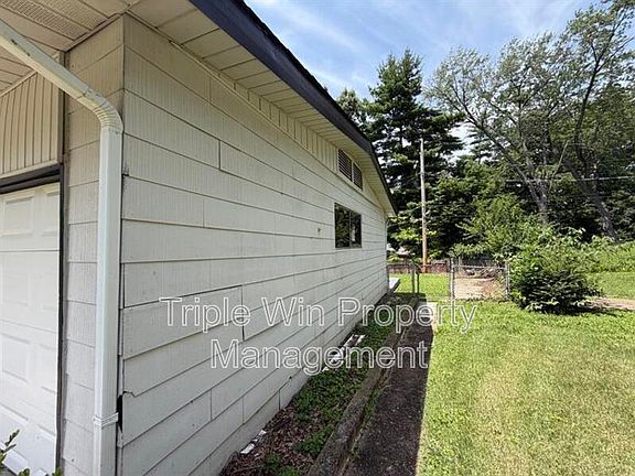 3rd image of 10329 Chesley Dr