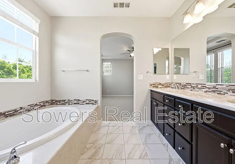 4502 Butterfly Creek Rd — Photo 88