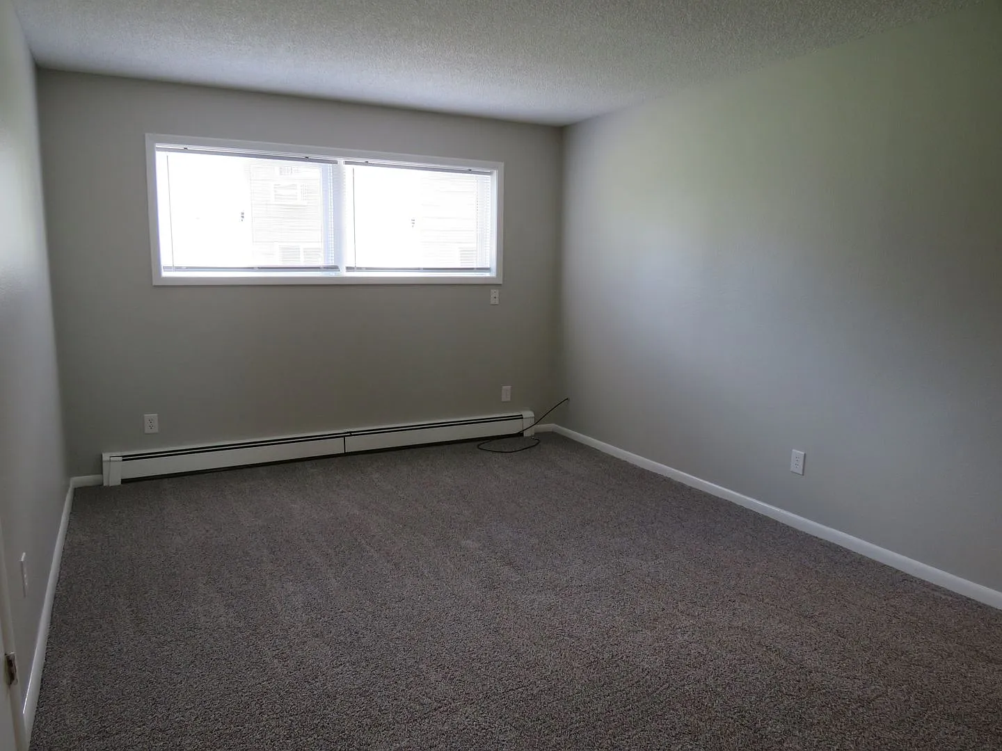 828 Yellowstone River Road — Photo 3