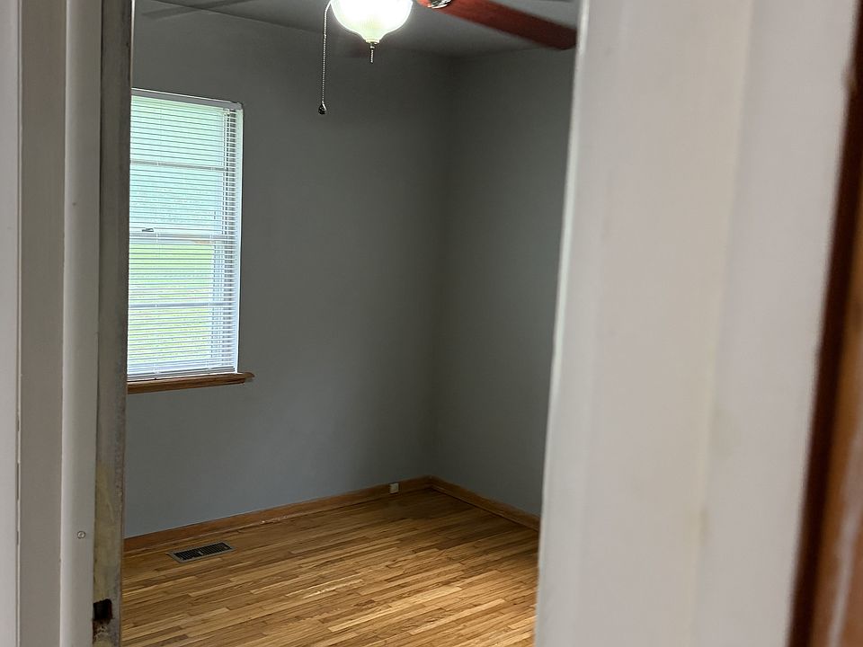1st image of 216 W Memphis St