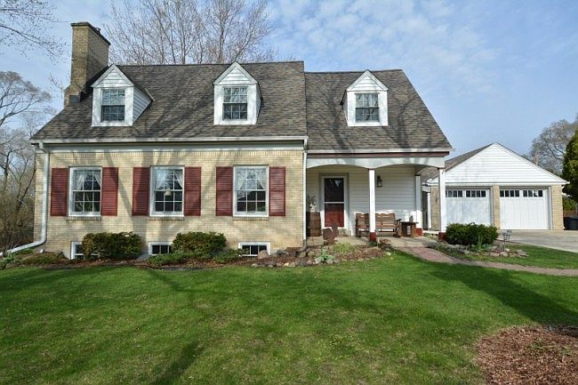 1st image of 3847 N 101st St