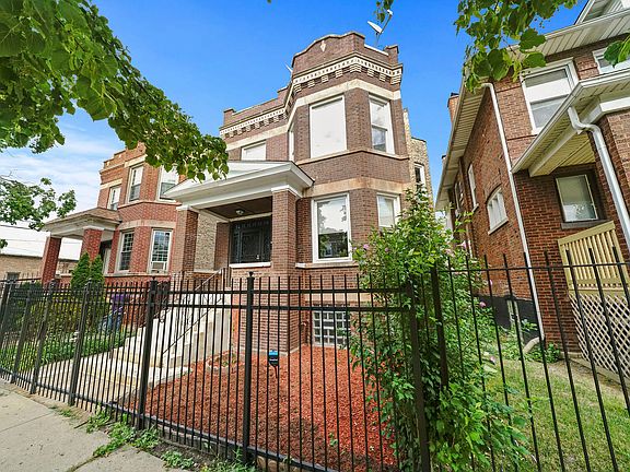 2nd image of 5919 S Maplewood Ave #1
