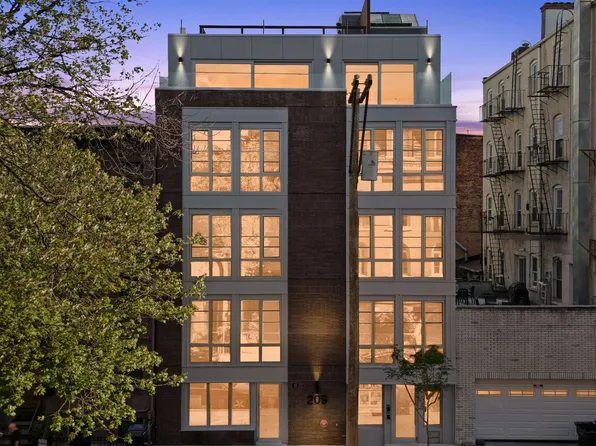 209 6th Street image 2 of 50