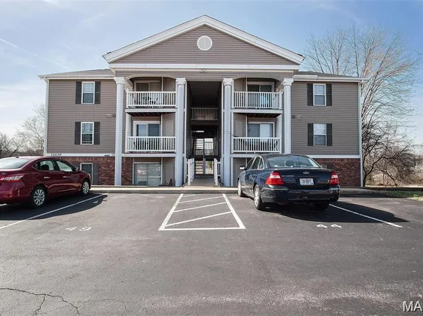 12130 Natural Bridge Rd APT A, Bridgeton, MO 63044