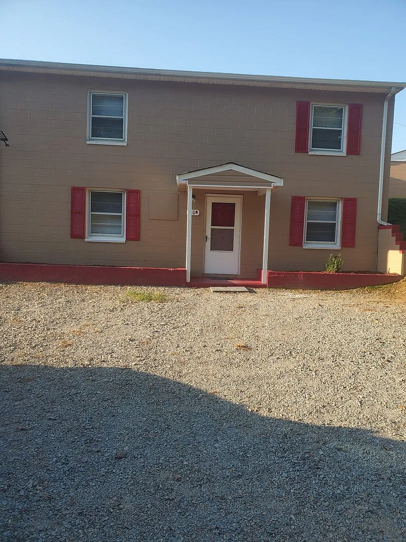 610 Bradley Rd. — Photo 1