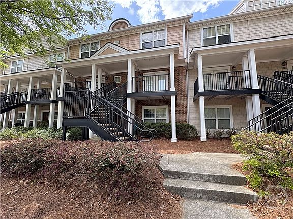 2nd image of 1035 Barnett Shoals #325