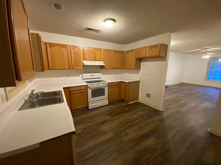 115 Heatherbrook Ct #A — Photo 11