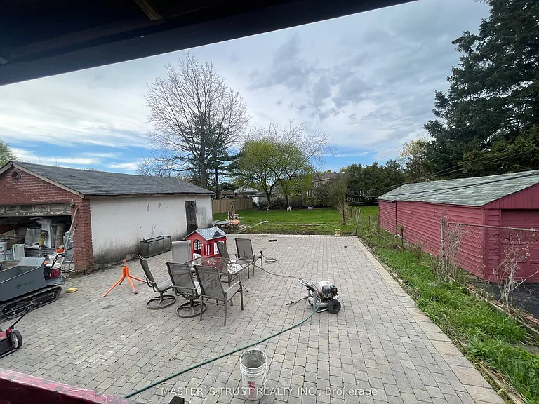 10 Heather Rd — Photo 10