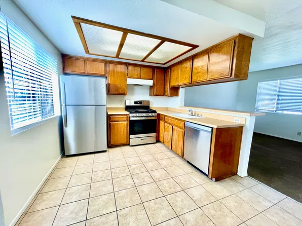 13102 Roselle Ave APT 7, Hawthorne, CA 90250