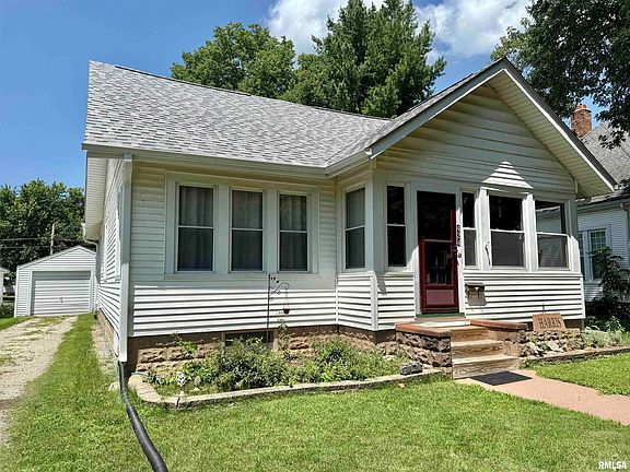 2nd image of 424 E Main St