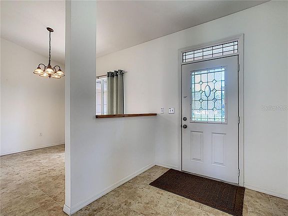 4th image of 11082 Greenway Ave