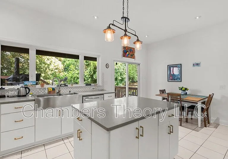3532 Warder St NW — Photo 22