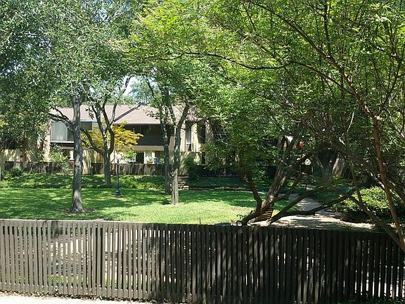 2nd image of 1105 Portales Ln