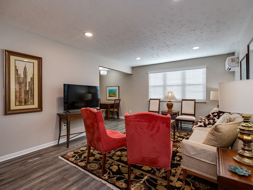 1st image of 827 Wilmington Ave APT 6