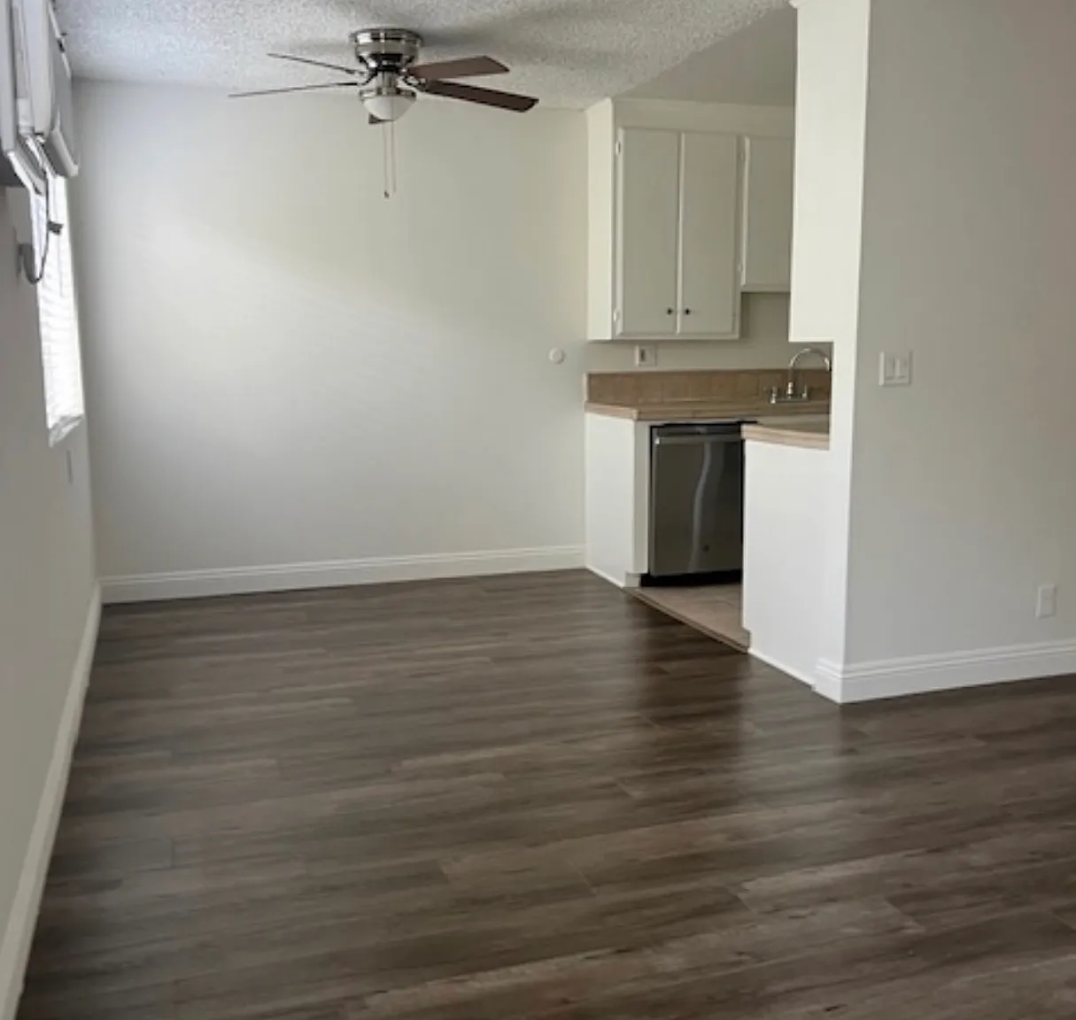 Studio, 450 sqft, $1,825 — Photo 1