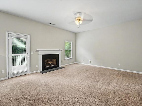 3rd image of 1230 Grey Rock Way