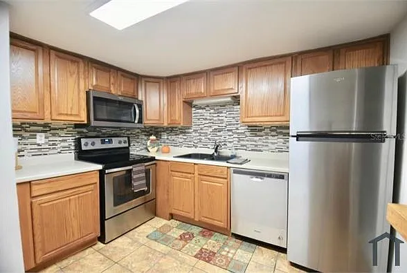 3 bed, 1432 sqft, $2,600 — Photo 1