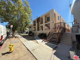 330 Cameron Pl, Glendale, CA