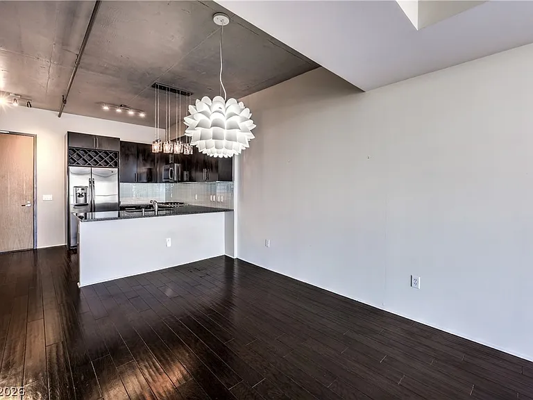 353 E Bonneville Ave #511 — Photo 13